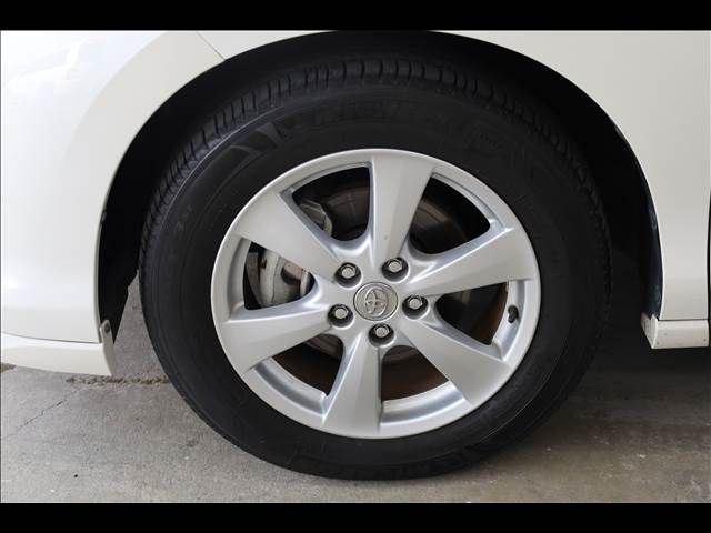 ESTIMA HYBRID 4WD