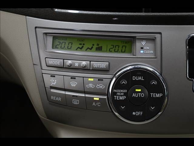 ESTIMA HYBRID 4WD