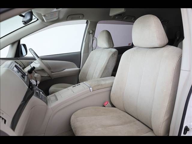 ESTIMA HYBRID 4WD