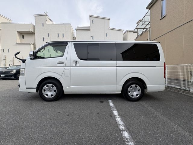 HIACE van 4WD