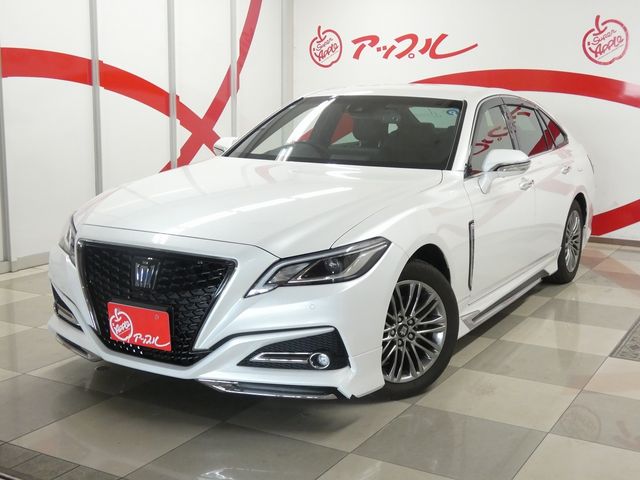 CROWN sedan hybrid 4WD