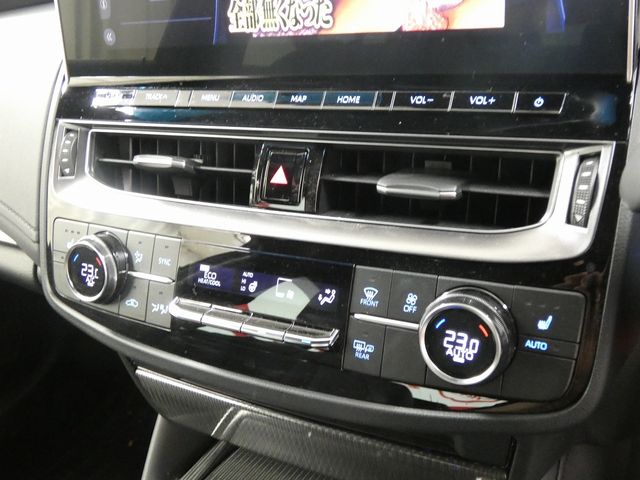 CROWN sedan hybrid 4WD