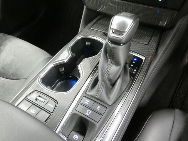 CROWN sedan hybrid 4WD