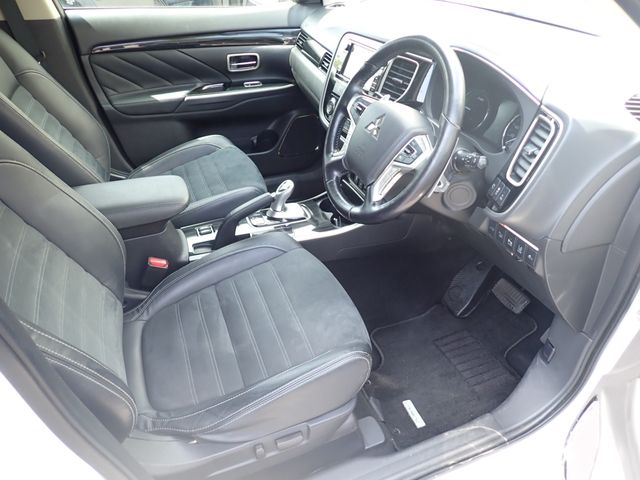 OUTLANDER PHEV