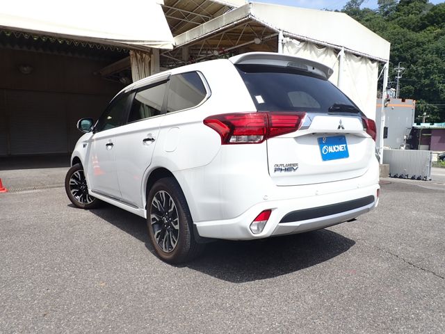 OUTLANDER PHEV