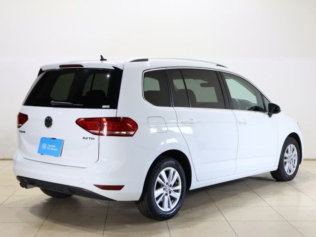 VOLKSWAGEN GOLF TOURAN