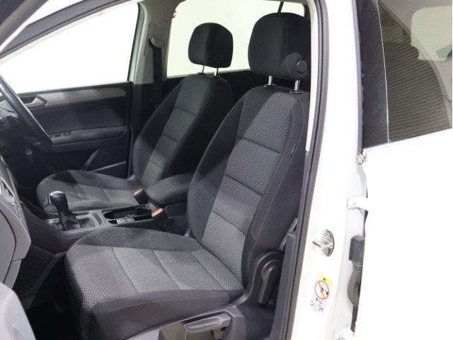 VOLKSWAGEN GOLF TOURAN