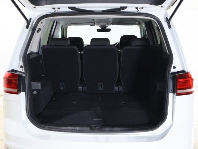 VOLKSWAGEN GOLF TOURAN