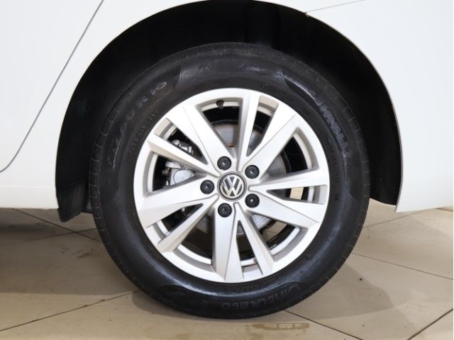 VOLKSWAGEN GOLF TOURAN