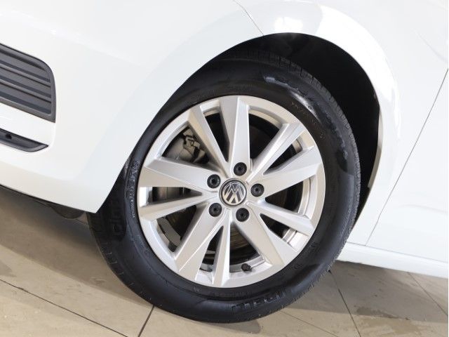 VOLKSWAGEN GOLF TOURAN