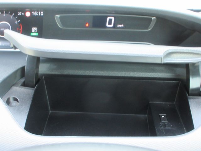 SERENA  S-HYBRID 4WD