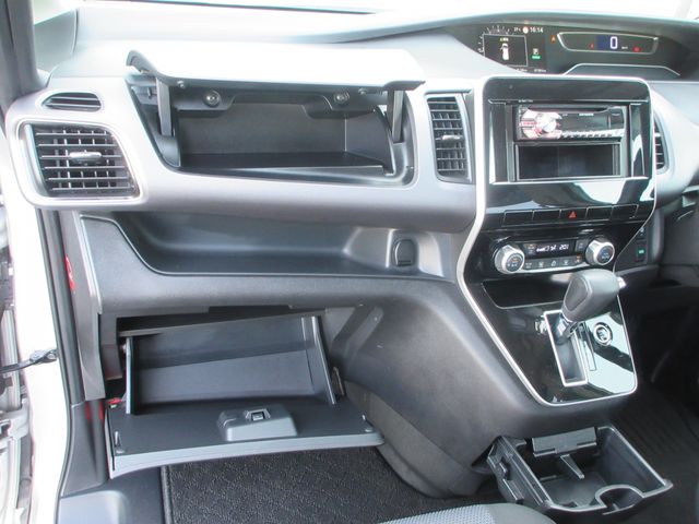 SERENA  S-HYBRID 4WD
