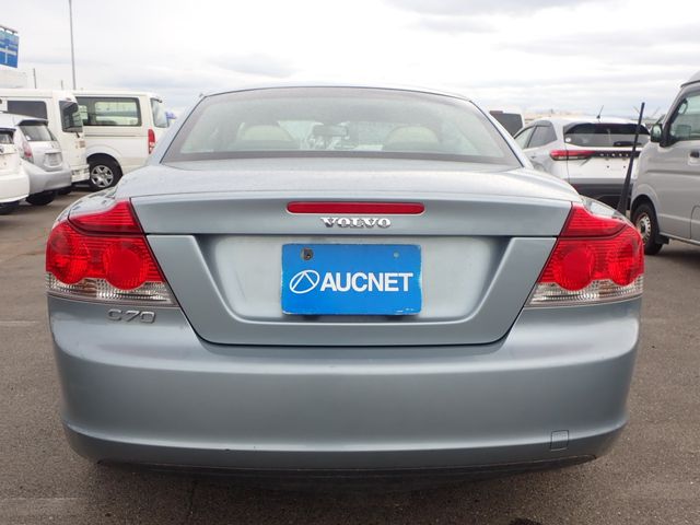 VOLVO C70