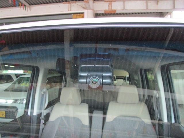 N BOX 4WD