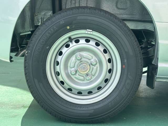 N-VAN