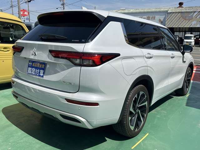 OUTLANDER PHEV