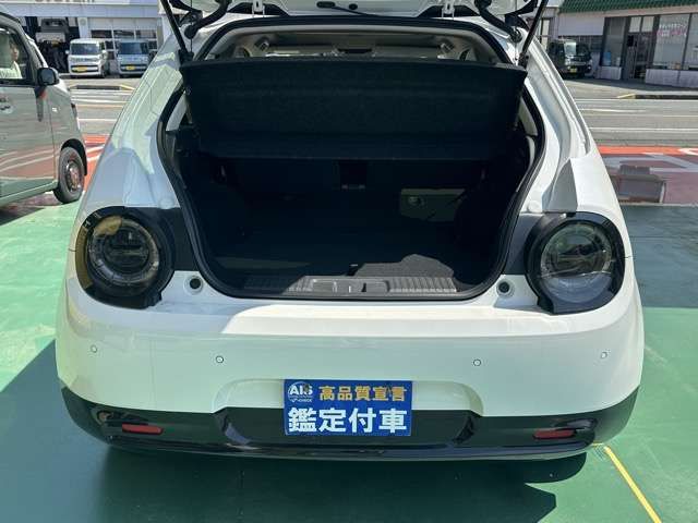 Honda e