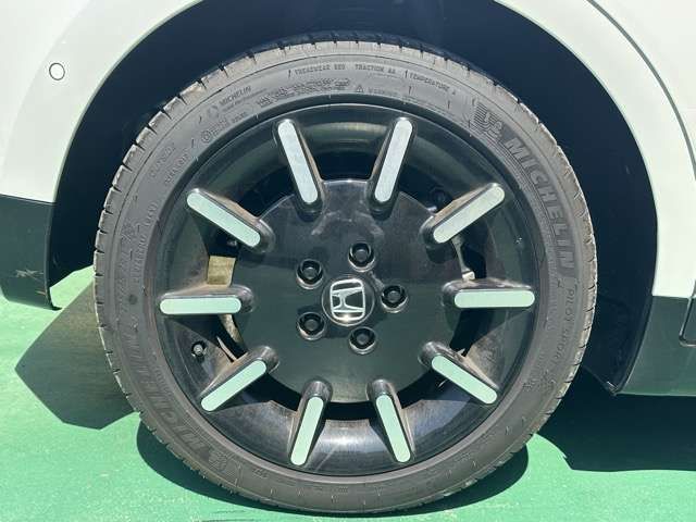 Honda e