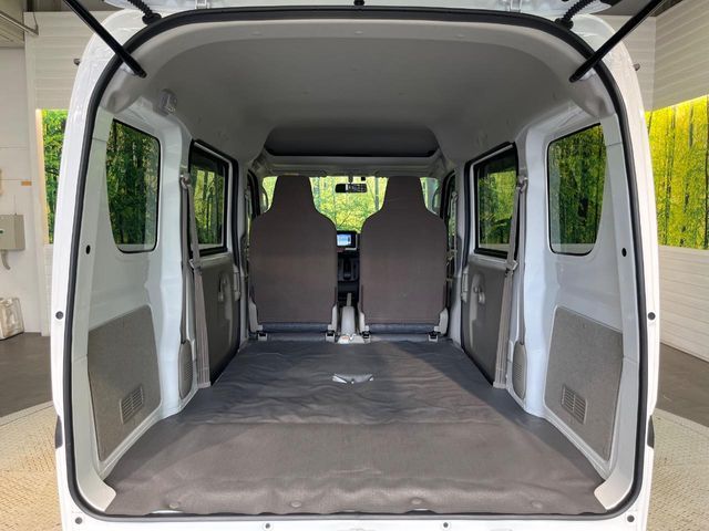 MINICAB van