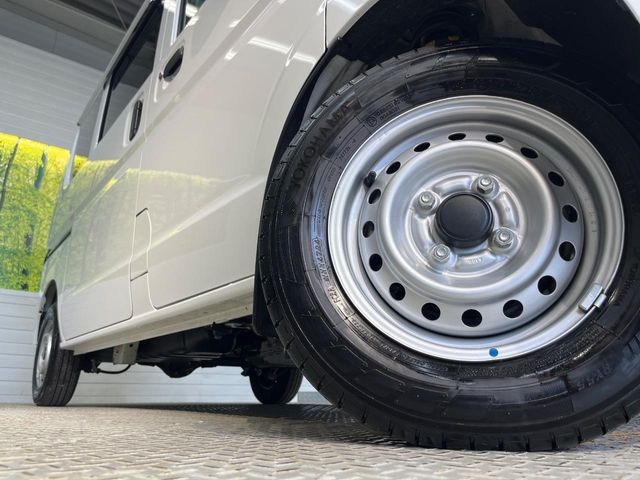 MINICAB van