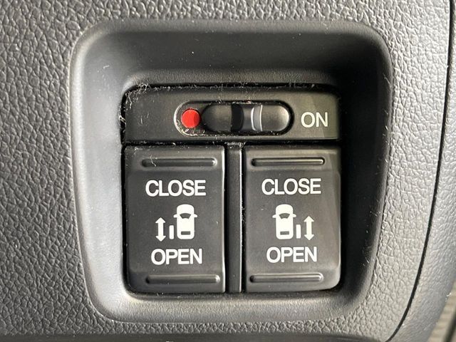 N BOX