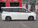 VOXY HYBRID