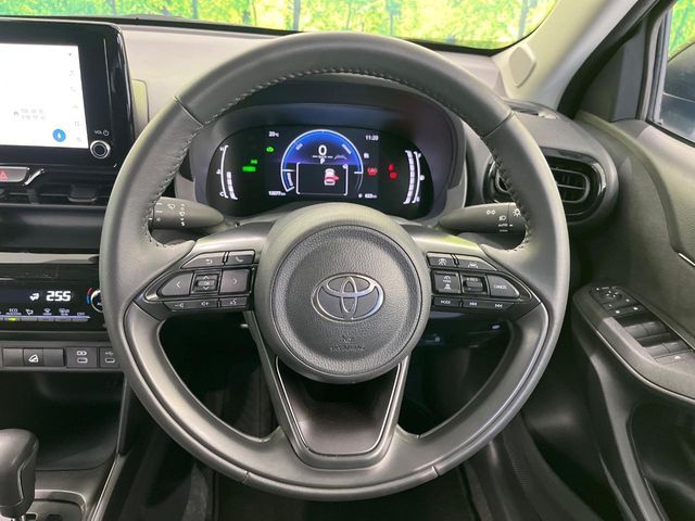 YARIS CROSS HYBRID