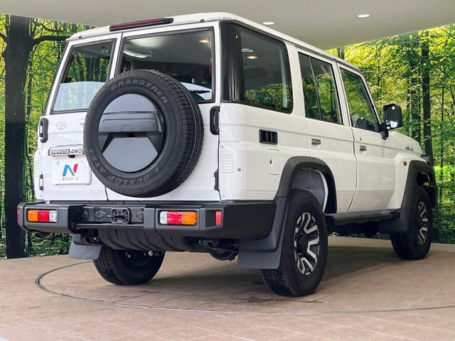 LANDCRUISER 70