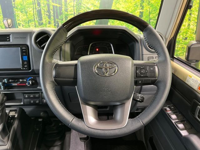 LANDCRUISER 70