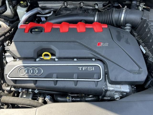AUDI RS Q3
