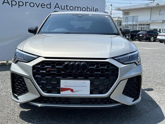 AUDI RS Q3