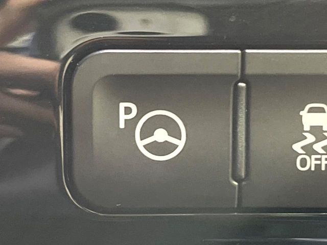 PRIUS 4WD