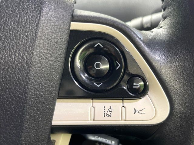 PRIUS 4WD