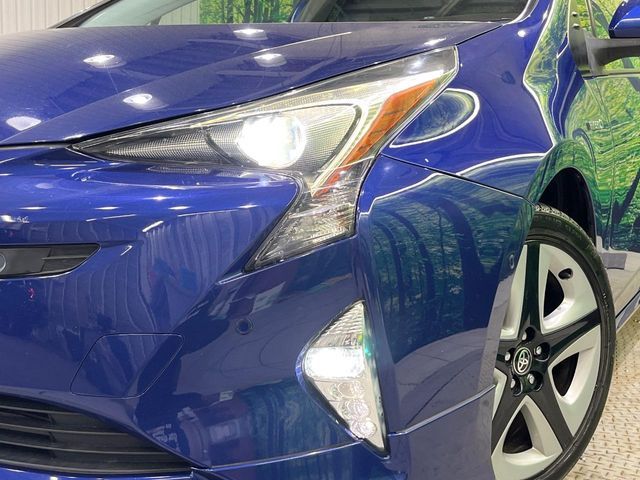 PRIUS 4WD