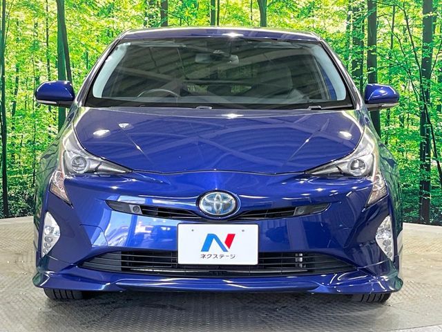 PRIUS 4WD