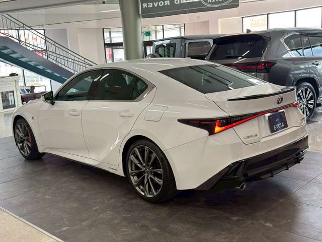 LEXUS IS300h