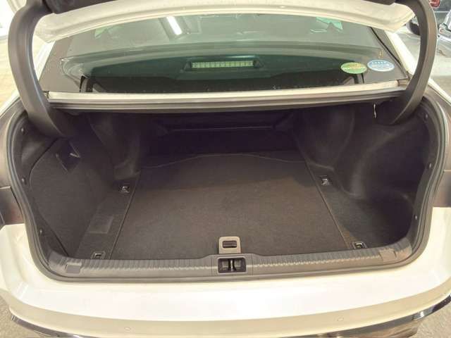 LEXUS IS300h