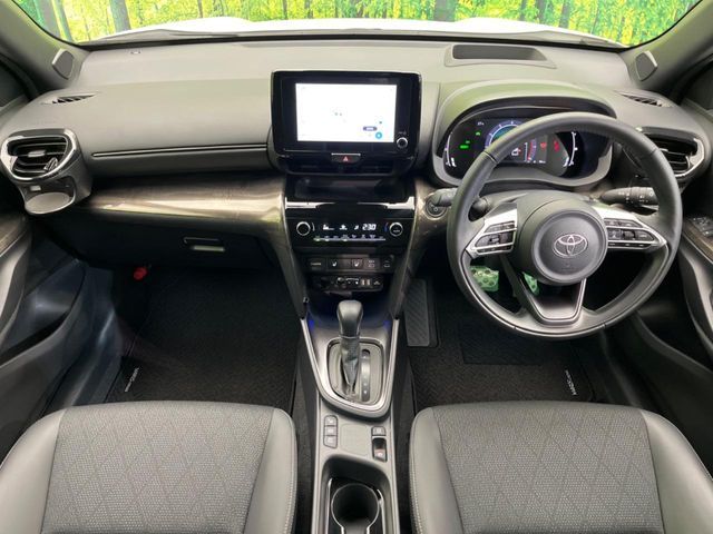 YARIS CROSS HYBRID