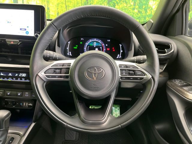 YARIS CROSS HYBRID