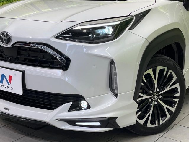 YARIS CROSS HYBRID