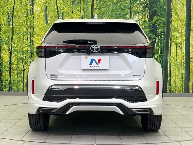 YARIS CROSS HYBRID