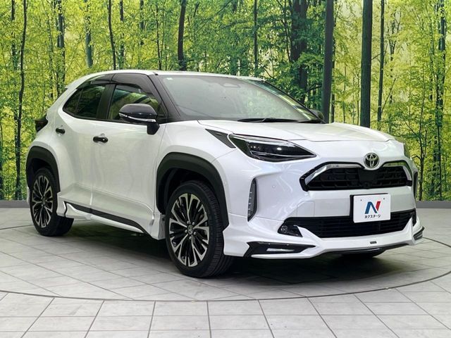 YARIS CROSS HYBRID