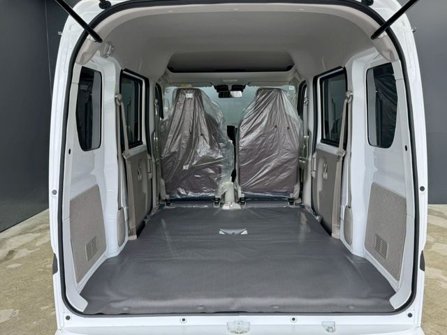 CLIPPER van