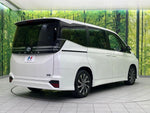 VOXY HYBRID