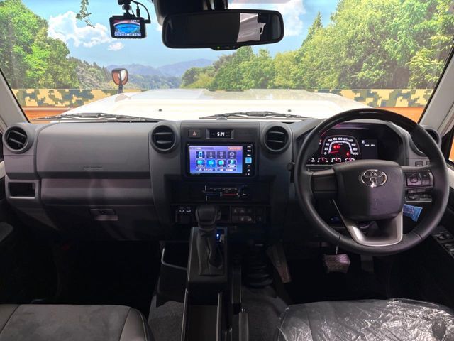 LANDCRUISER 70