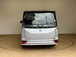 VOXY HYBRID