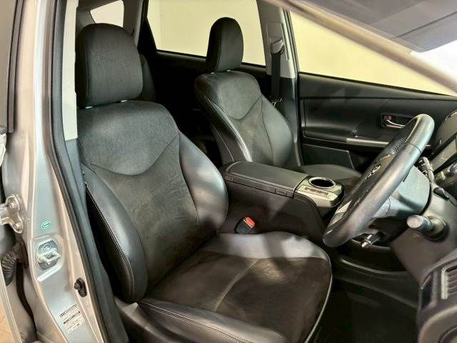 PRIUS Alpha