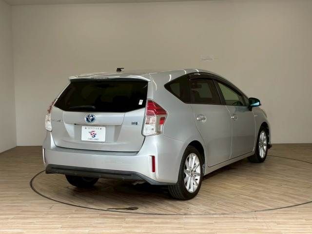 PRIUS Alpha
