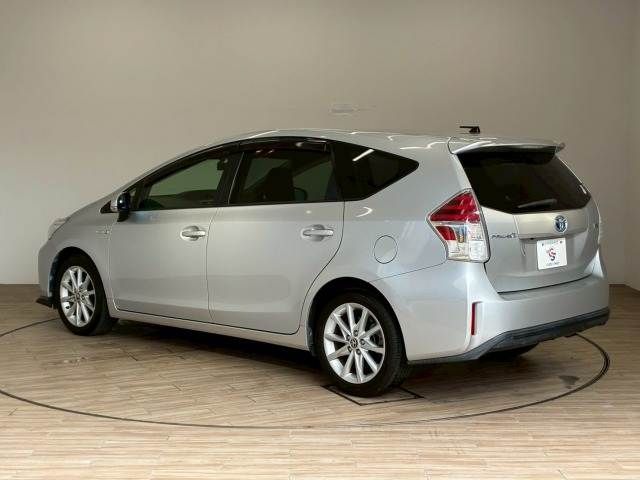 PRIUS Alpha