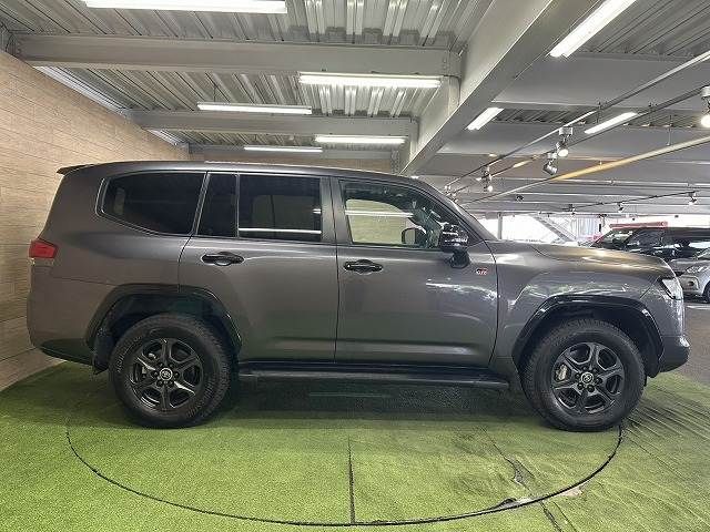 LANDCRUISER wagon